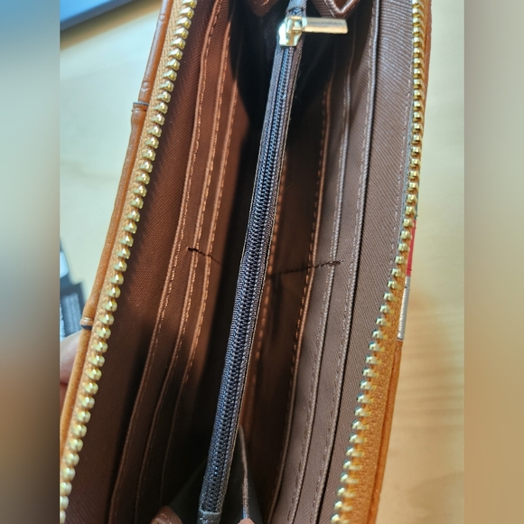 Wallets Bundle of 4 NWT - Picture 7 of 7